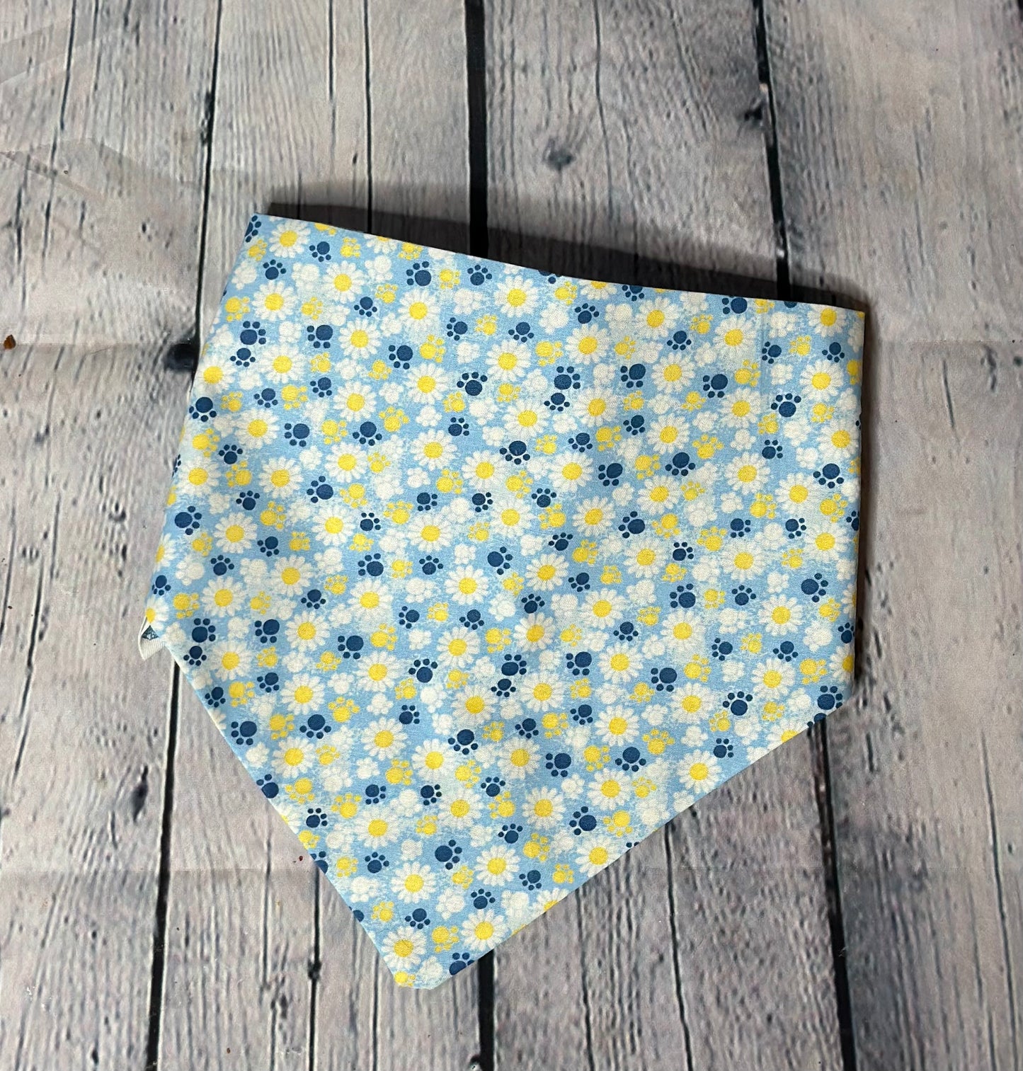 Field of Daisies Reversible Scrunchie Bandana